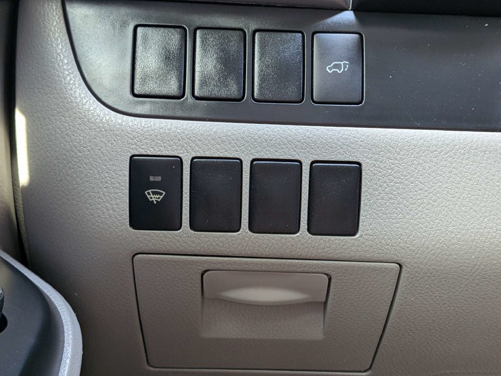 Used 2016 Toyota Highlander XLE FWD image 27