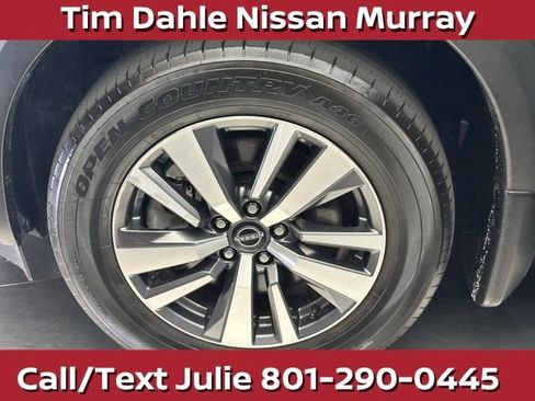 Used 2024 Nissan Pathfinder SL AWD/4WD image 14