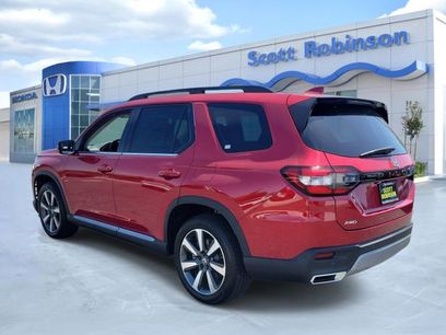 Used 2025 Honda Pilot Touring