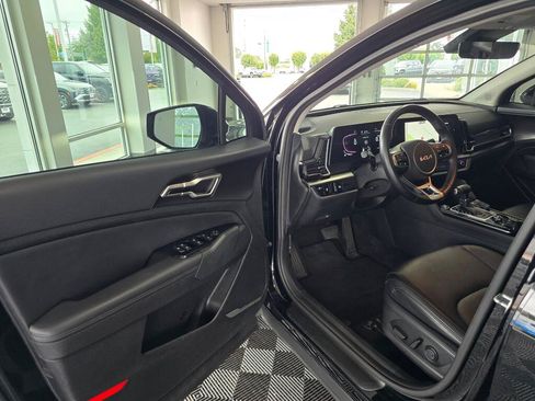Used 2023 Kia Sportage EX FWD image 31