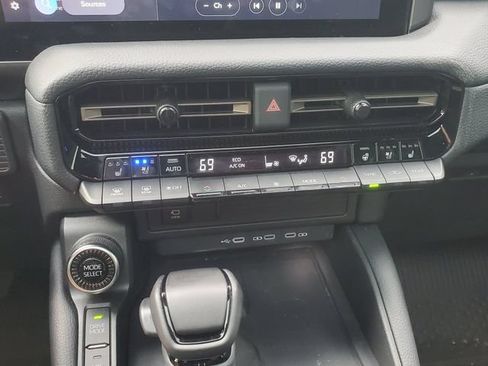 Used 2025 Toyota Land Cruiser w/ Premium Package AWD/4WD image 30