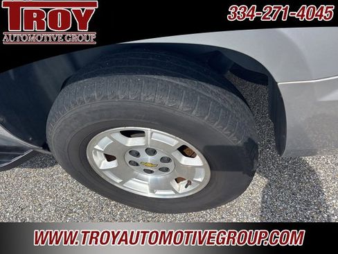 Used 2013 Chevrolet Suburban LT w/ Luxury Package image 14