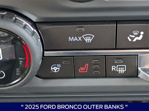 New 2025 Ford Bronco Outer Banks image 26