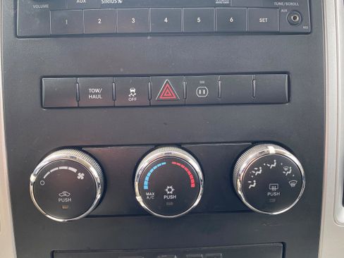 Used 2012 RAM 1500 Big Horn w/ Remote Start & Security Group image 24