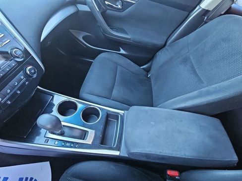 Used 2014 Nissan Altima 2.5 S w/ Display Audio Package image 17