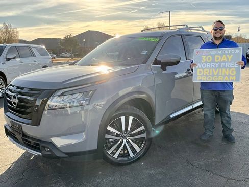 Used 2023 Nissan Pathfinder Platinum w/ Black Appearance Package image 1