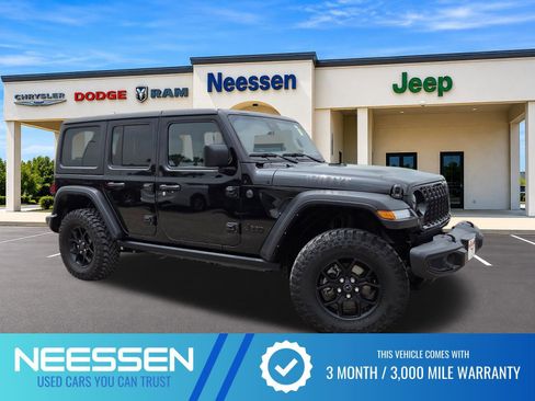 Used 2025 Jeep Wrangler Unlimited Sport AWD/4WD image 1
