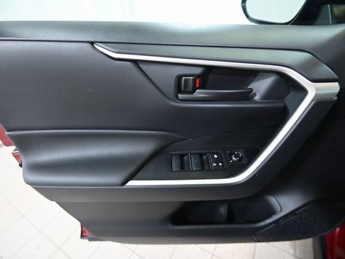 Used 2020 Toyota RAV4 LE image 22