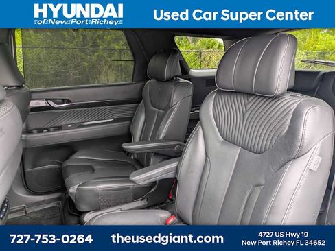 Used 2024 Hyundai Palisade Calligraphy FWD image 18