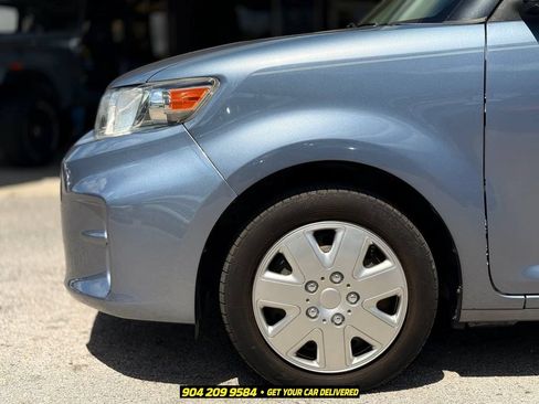 Used 2012 Scion xB FWD image 12