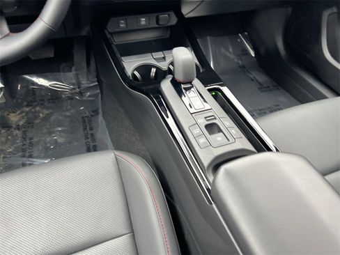 Used 2024 Toyota Prius Prime Premium image 22