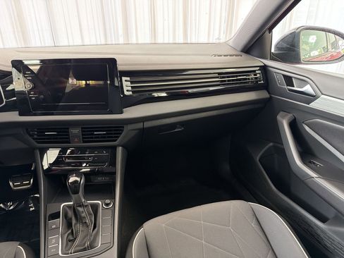 Used 2025 Volkswagen Jetta Sport FWD image 26