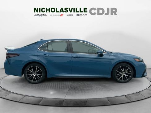 Used 2024 Toyota Camry SE w/ Cold Weather Package AWD/4WD image 6