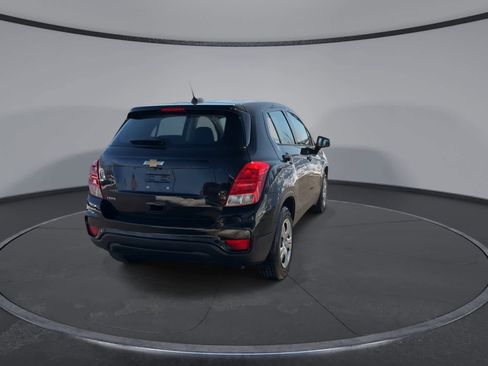 Used 2017 Chevrolet Trax LS image 4