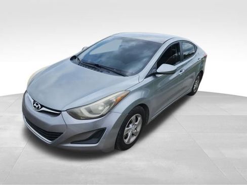 Used 2014 Hyundai Elantra SE FWD image 8