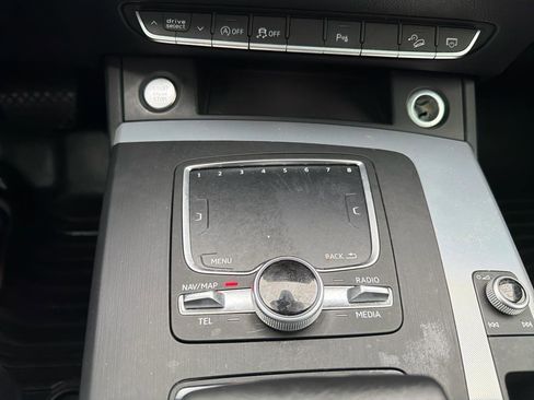 Used 2018 Audi Q5 Prestige image 28