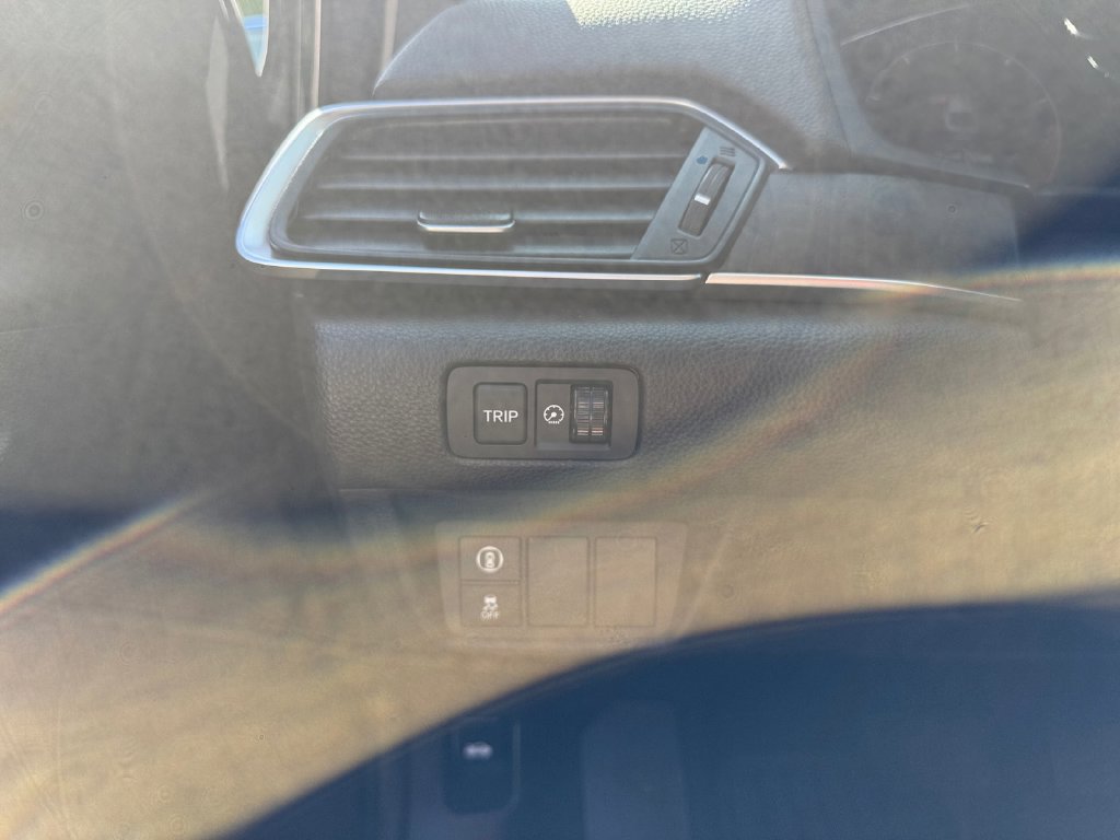 Used 2018 Honda Accord EX image 24