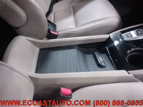 Used 2022 Honda Pilot Touring image 13