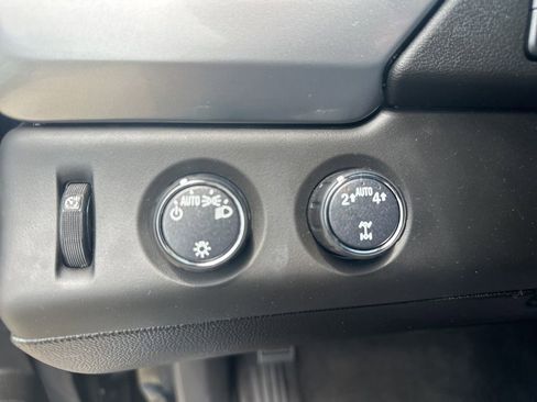Used 2019 Chevrolet Tahoe LS AWD/4WD image 29