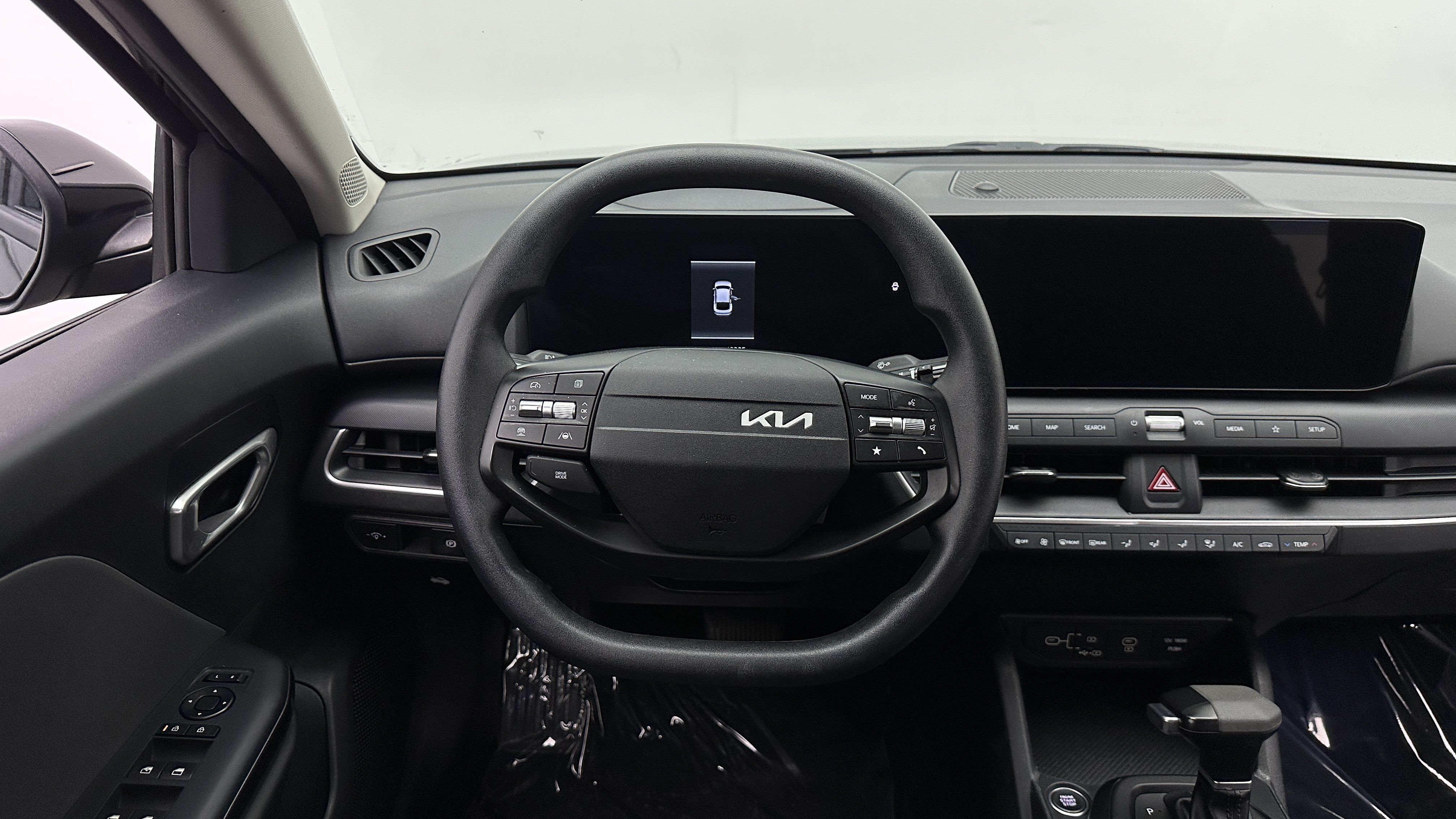 Used 2025 Kia K4 FWD image 30