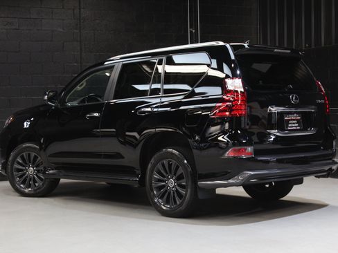 Used 2022 Lexus GX 460 Premium w/ Accessory Package AWD/4WD image 9