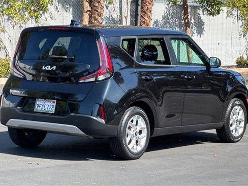 Used 2023 Kia Soul LX w/ Option Group 015 image 4