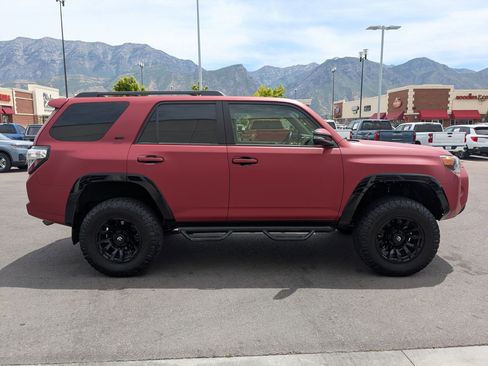 Used 2019 Toyota 4Runner SR5 Premium w/ Wilderness Package AWD/4WD image 2