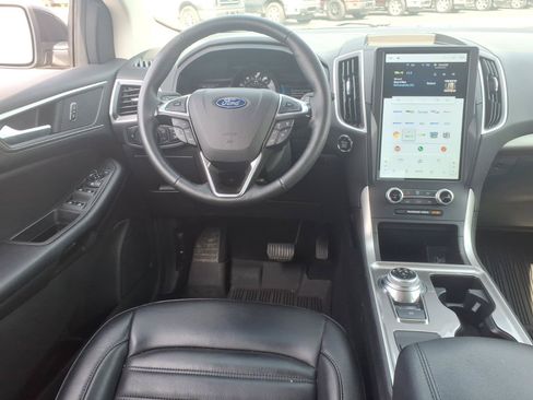 Used 2024 Ford Edge SEL w/ Convenience Package AWD/4WD image 13