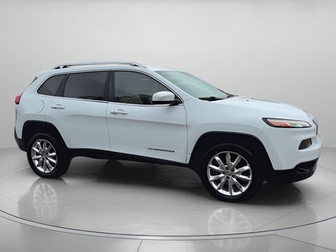 Used 2016 Jeep Cherokee Limited image 34