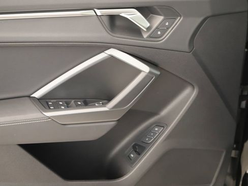 Certified 2025 Audi Q3 2.0T Premium w/ Convenience Package image 23