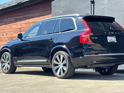 Certified 2024 Volvo XC90 B6 Ultimate AWD/4WD image 7