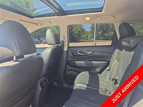 Used 2020 Nissan Rogue SL AWD/4WD image 6