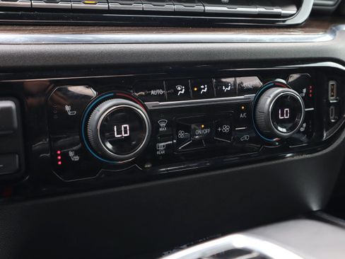 Used 2024 Chevrolet Silverado 1500 RST w/ Rally Edition image 17