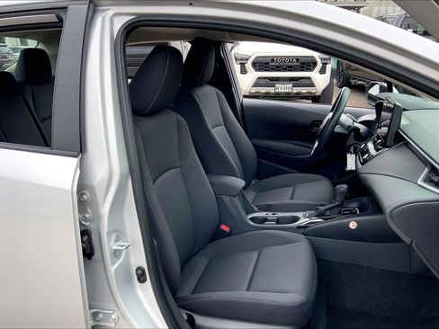 Used 2024 Toyota Corolla LE image 9