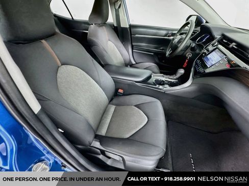 Used 2019 Toyota Camry LE FWD image 25