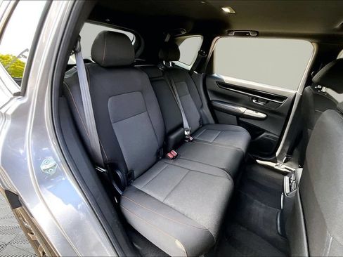 Certified 2025 Honda CR-V Sport image 17