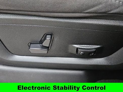 Used 2024 RAM 2500 Big Horn image 30