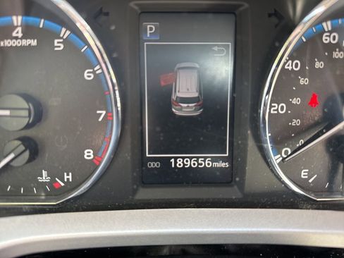 Used 2016 Toyota RAV4 XLE AWD/4WD image 7