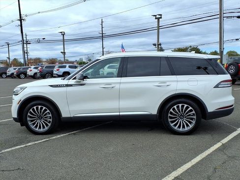 Used 2023 Lincoln Aviator Reserve w/ Elements Package Plus image 4