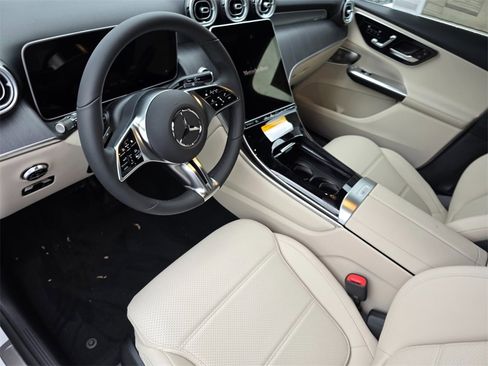 New 2026 Mercedes-Benz GLC 300 image 7