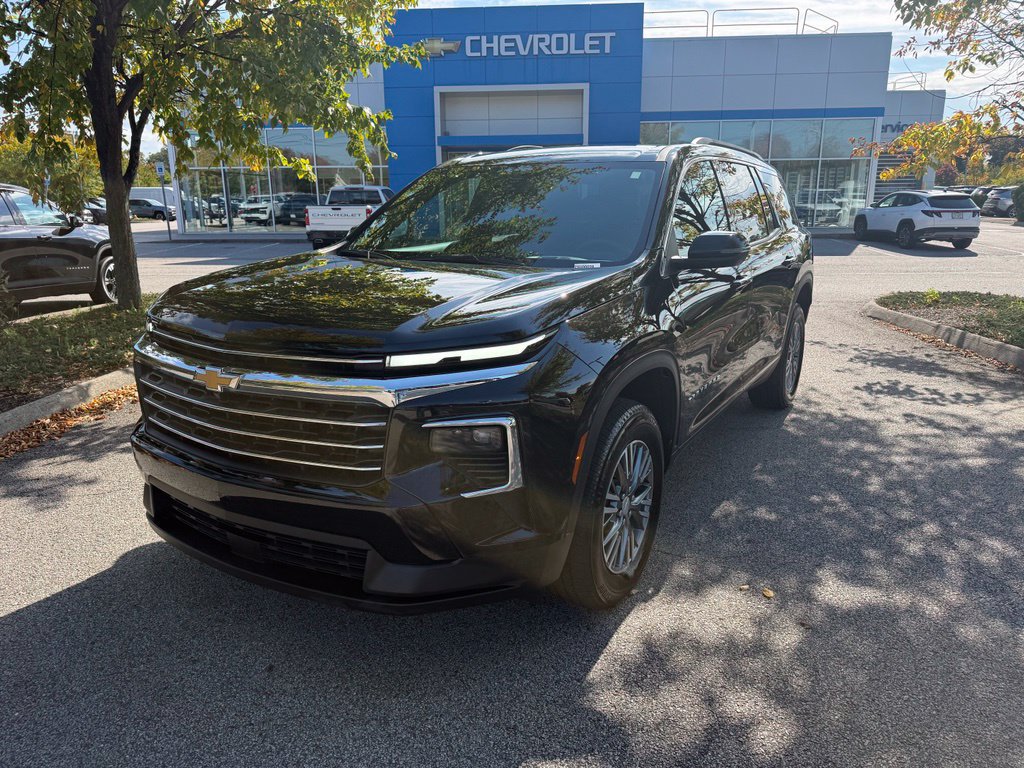 Used 2026 Chevrolet Traverse LT AWD/4WD image 9