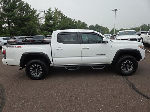 Certified 2020 Toyota Tacoma TRD Off-Road w/ TRD Premium Off Road Package AWD/4WD image 2