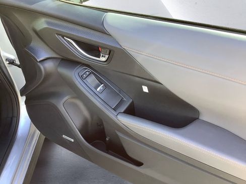 Used 2025 Subaru Crosstrek 2.5i Limited w/ Crosstrek Mirror Package image 15