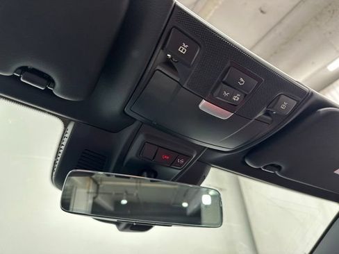 Used 2023 Mercedes-Benz E 450 Cabriolet w/ AMG Line image 29