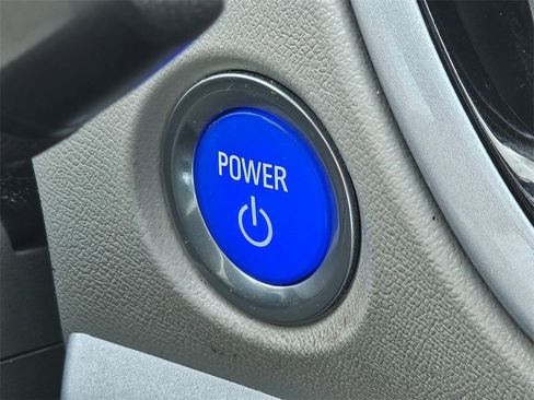 Used 2017 Chevrolet Volt LT w/ Comfort Package image 22