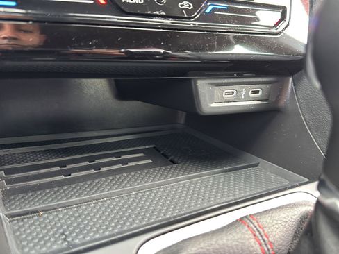 Used 2025 Volkswagen Jetta GLI Autobahn FWD image 20