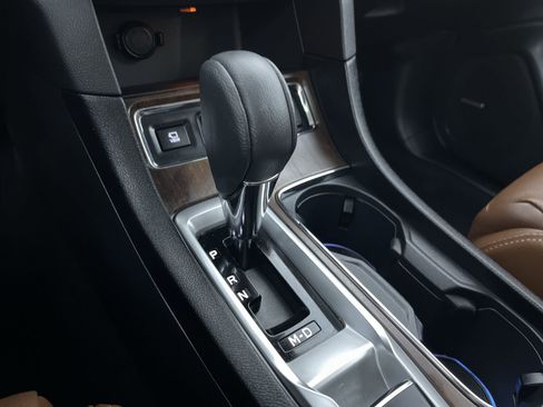 Certified 2023 Subaru Ascent Touring AWD/4WD image 22