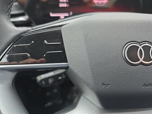 Used 2025 Audi Q5 Premium w/ Convenience Package AWD/4WD image 21