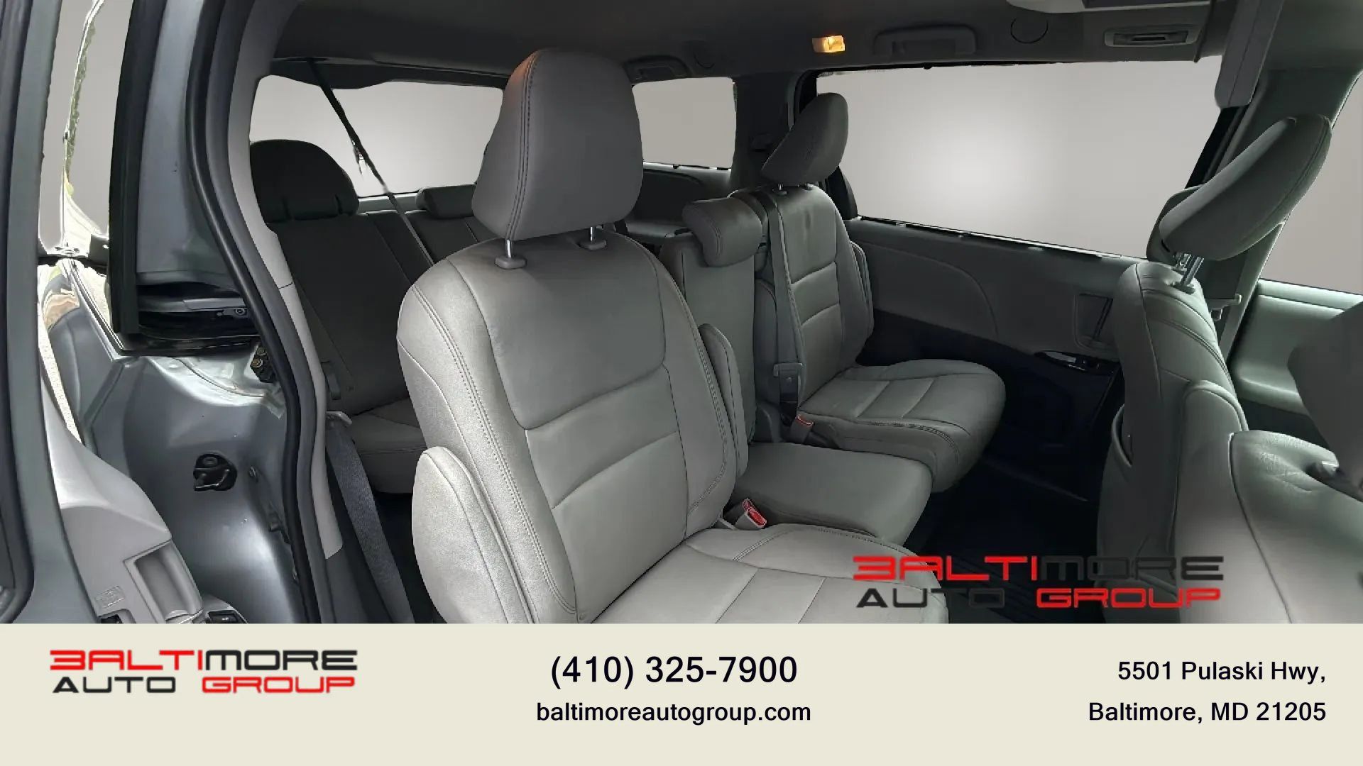 Used 2019 Toyota Sienna XLE Premium FWD image 23