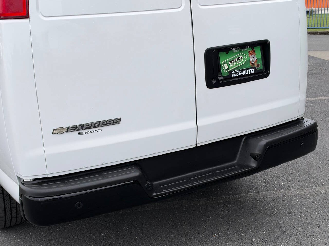 Used 2020 Chevrolet Express 2500 w/ Driver Convenience Package RWD image 46